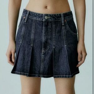 ZARA Woman Pleated TRF Denim Cotton Mini Skirt Navy Blue, EUC, Size Small